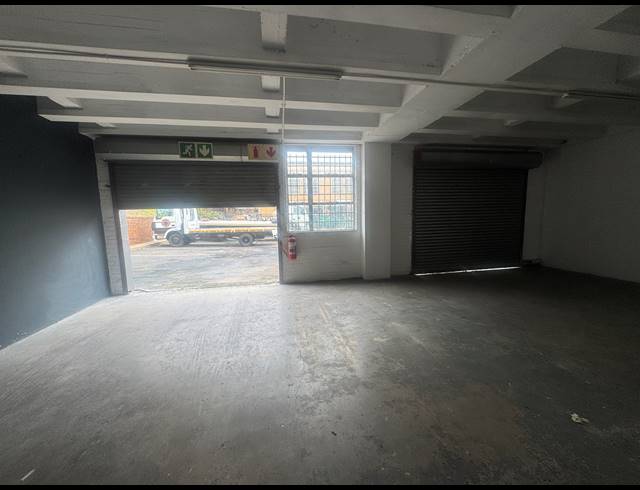 413M² WAREHOUSE TO LET IN WYNBERG